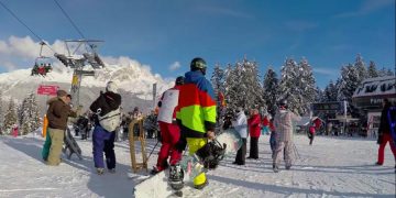 Компания SkiBro предлагает покататься на лыжах и получить зарплату