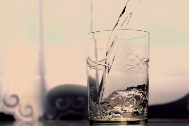 В отеле Дубая открыли завод по производству воды