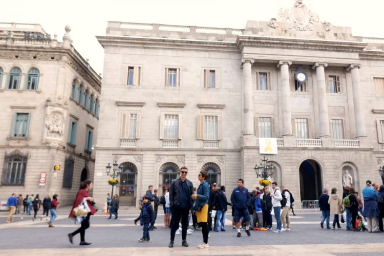 Каталония поднимает ставки туристического налога