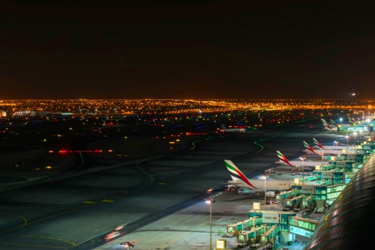 Аэропорт Дубая просит туристов приезжать заранее, чтобы не пропустить рейс