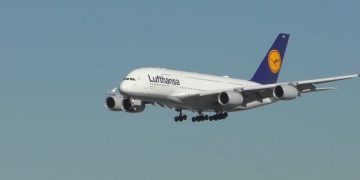 Lufthansa предупреждает пассажиров о неудобствах