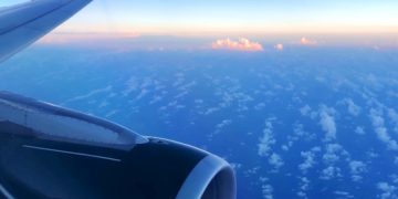 Frontier Airlines ответит в суде за бездействие по отношению к насильнику на борту