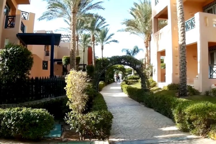 Рояль, душ, скамейки: что туристы умудряются вынести из отелей