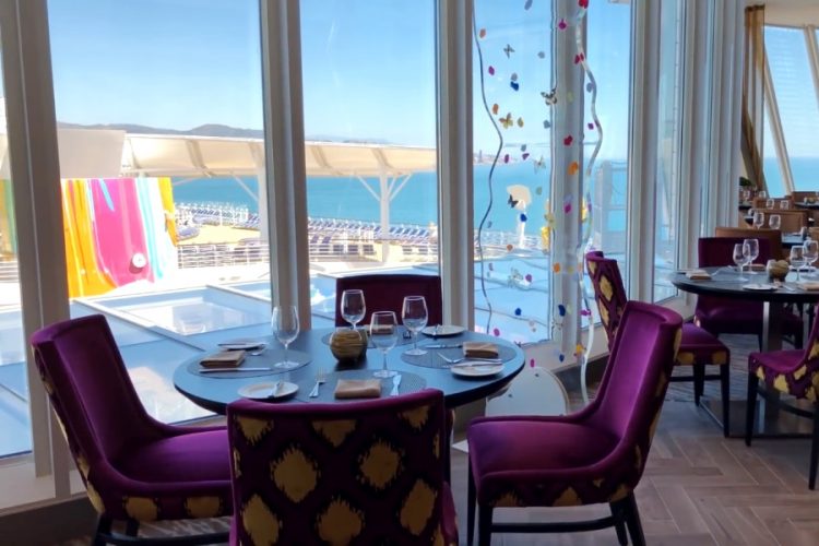 Royal Caribbean советует во время круиза нажимать кнопки локтем