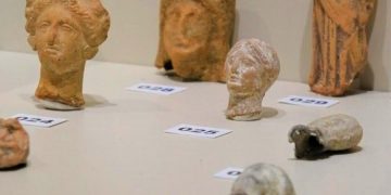 Турецкий стоматолог собрал одну из самых богатых коллекций римской эпохи