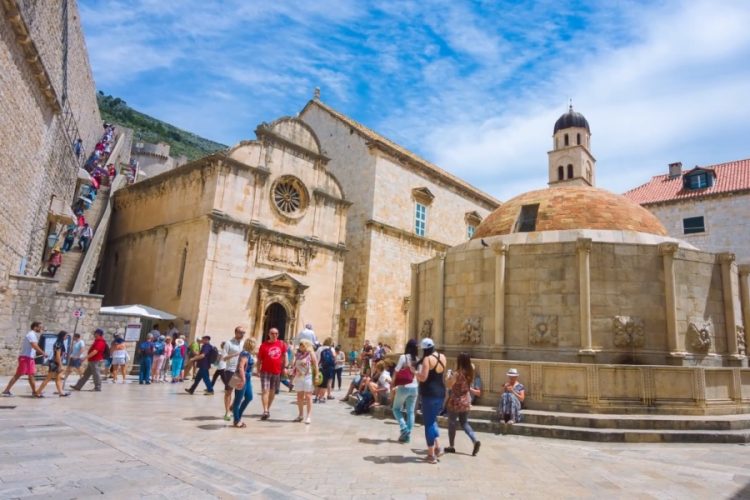 Чем летняя Хорватия привлекает россиян?