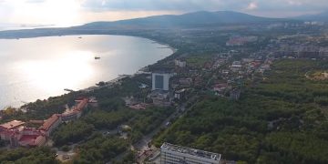 Туристов торопят с бронированием отелей Краснодарского края