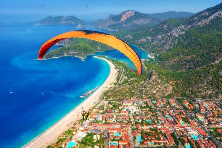 На горе Бабадаг откроют рестораны