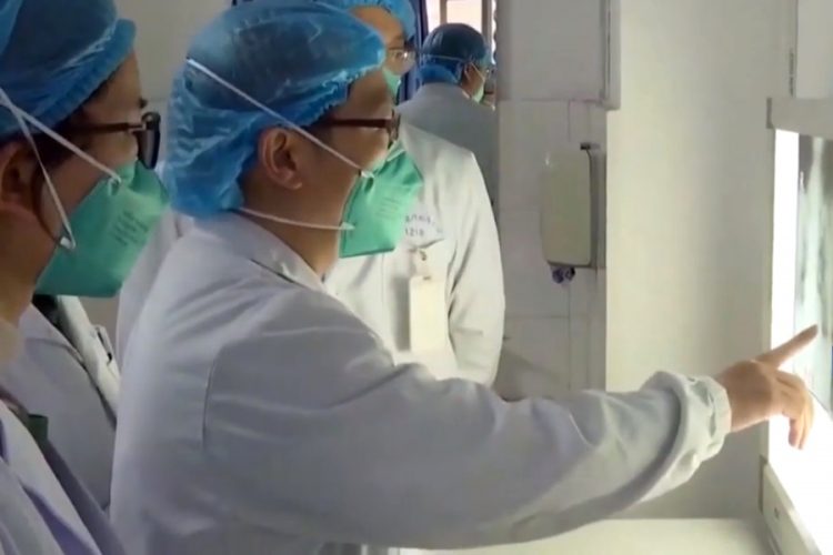 25 января: число погибших от пневмонии в Китае возросло почти в 2 раза