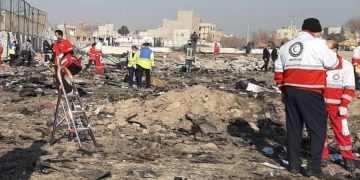 Посольство Украины исключило версию теракта в самолете МАУ, а позже убрало заявление