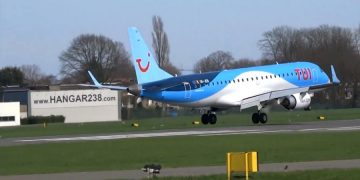 TUI отменил 10 рейсов из аэропорта Шамбери (Франция)