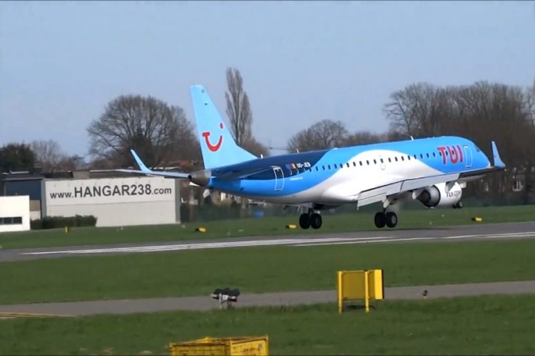 TUI отменил 10 рейсов из аэропорта Шамбери (Франция)