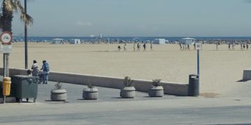 Туристы начали активно покупать туры в Испанию - дело в цене
