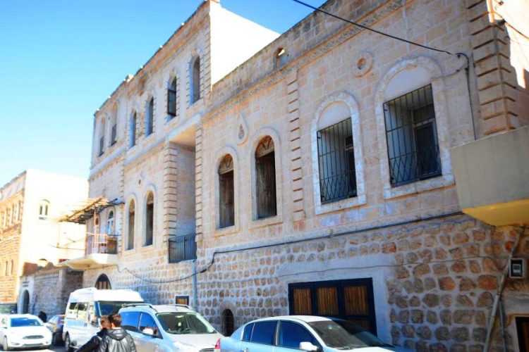 Дом нобелевского лауреата из Турции превратят в музей