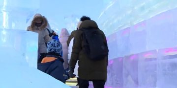 Фестиваль снежных скульптур в Харбине по масштабам превзошел Норвегию