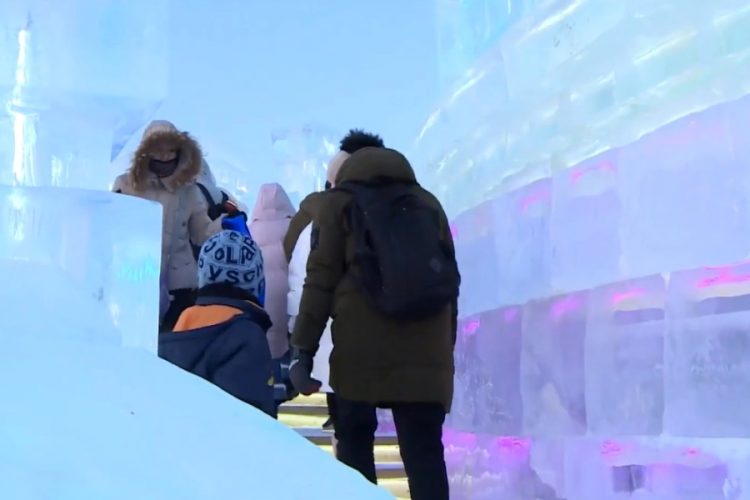 Фестиваль снежных скульптур в Харбине по масштабам превзошел Норвегию