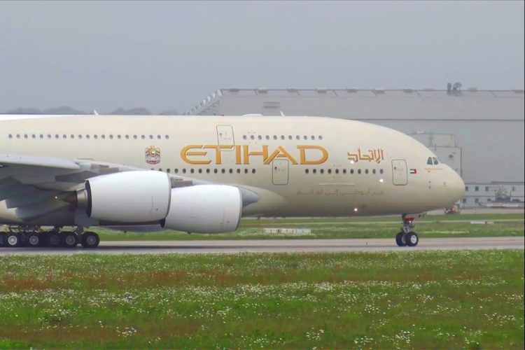 Etihad Airways из-за пожаров вводит новые правила для австралийцев