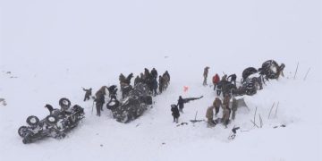 После схода лавины в Турции погибло 33 человека