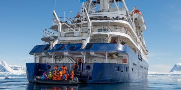 новость 08-02-2020 Poseidon Expeditions представляет новую Арктику 2021 года