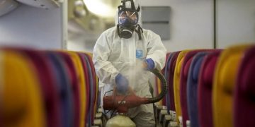 новость 27-02-2020 Для борьбы с вирусом авиакомпании используют мощные дезинфектанты