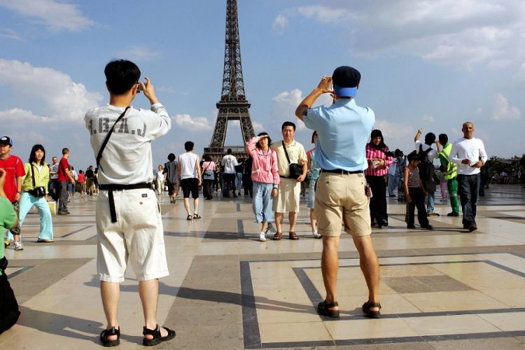 новость 25-02-2020 Туристическая индустрия Франции пострадала от коронавируса