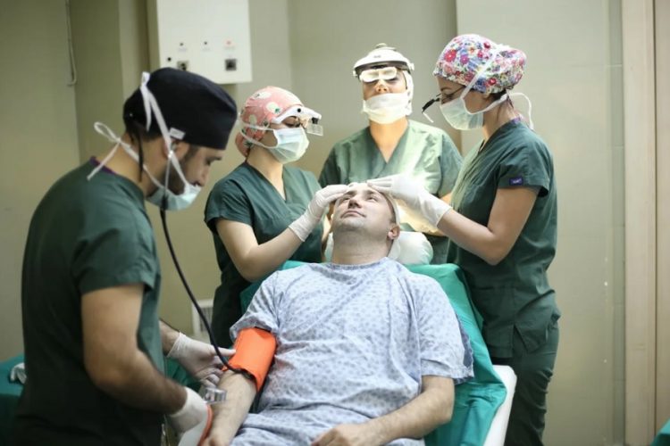 новость 24-02-2020 Для проведения операций по пересадке волос приезжают израильтяне в Турцию