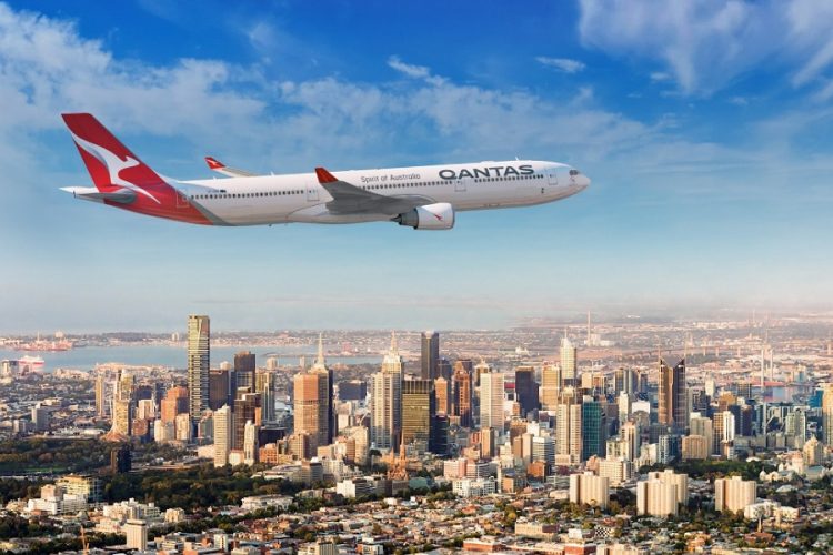 новость 05-02-2020 Qantas выполнил первый эвакуационный рейс из Уханя