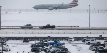 новость 04-02-2020 Отмены рейсов в аэропортах Денвера и Солт-Лейк-Сити
