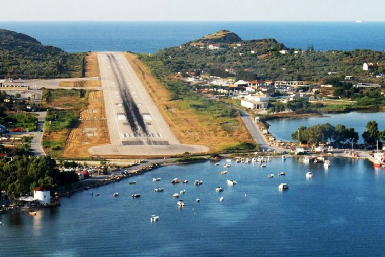 новость 26-02-2020 Скиатос номинировали на звание самого живописного аэропорта Европы