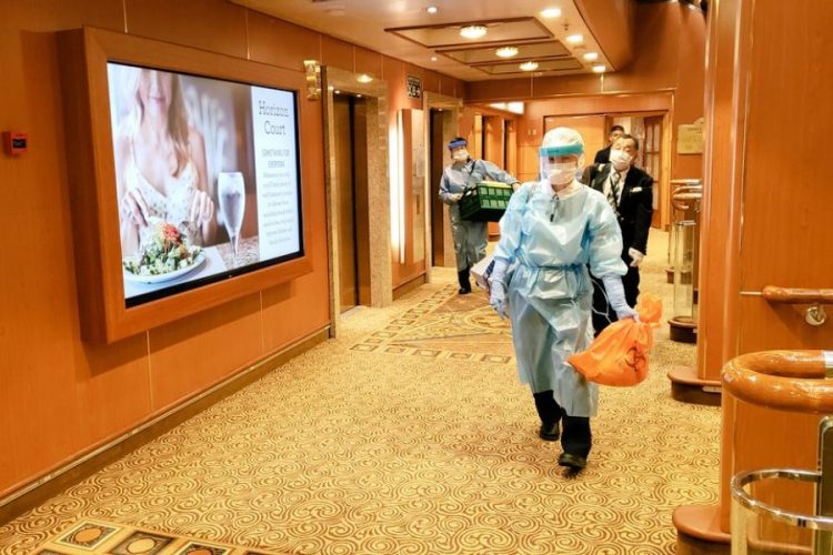 Пассажиры Diamond Princess жалуются на отсутствие комфорта