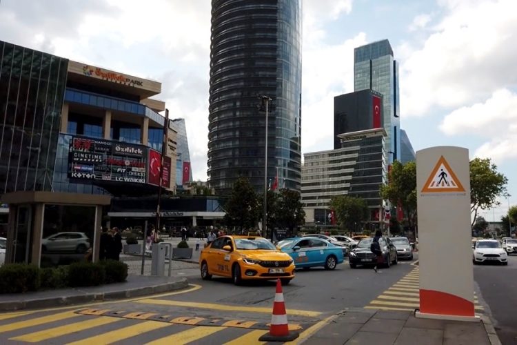 Турция присоединяется к странам, которые не пускают китайцев