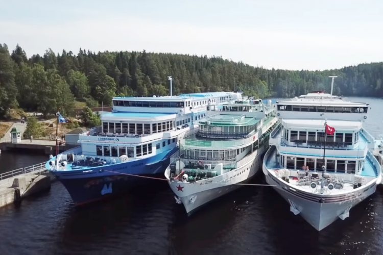 Около половины речных круизов уже продали