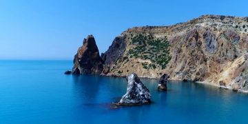 Пляжи Крыма готовят к курортному сезону