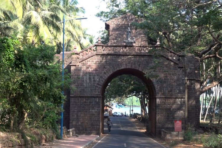 Штат Гоа выделит спецместа для распития алкоголя