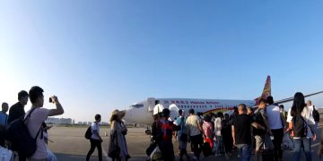 Hainan Airlines возобновляет 450 перелетов в Китае