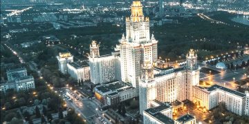 Туристы, которые собирались в Китай, могут приехать в РФ