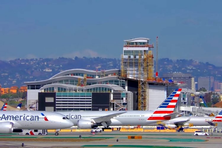 Италия частично возобновляет рейсы в Китай