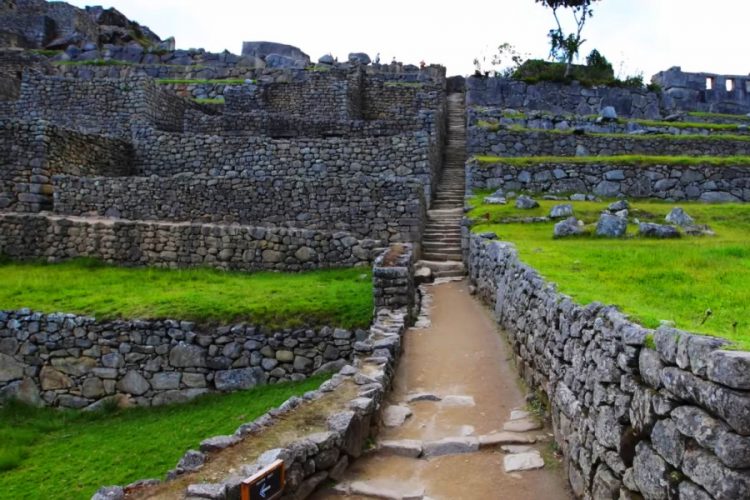 Что останавливает россиян на пути в Перу?