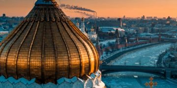 Посольство Китая объяснило, почему туристы сбежали из карантина