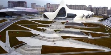 Турпоток из России в Азербайджан возрос