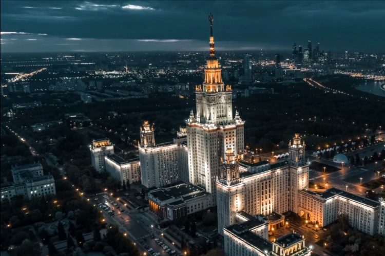 Китайцы сбежали из карантина на экскурсию по Москве