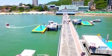 В бухте Паттайи нашли тело туриста с камнем на шее