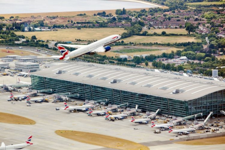 новость 12-03-2020 Пассажиропоток в Хитроу снизился на 4,8% из-за коронавируса
