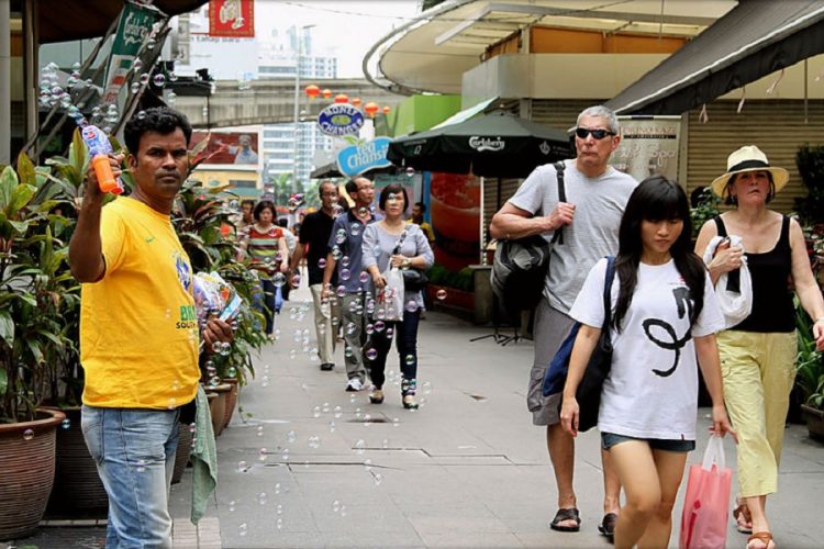 новость 13-03-2020 Малайзия приняла закон, запрещающий массовые собрания