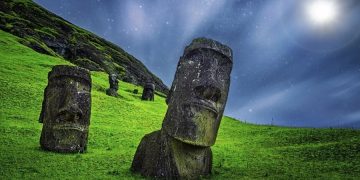 новость 07-03-2020 Грузовик снес одну из священных статуй Моаи острова Пасхи