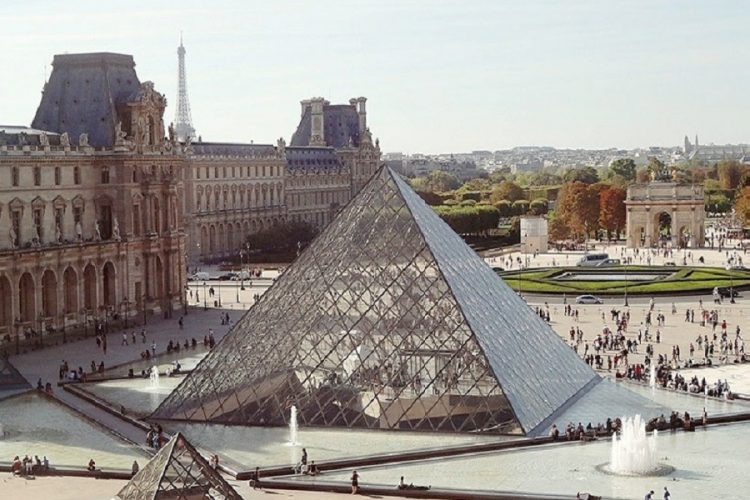 новость 02-03-2020 Франция закрыла всемирно известный музей Лувр