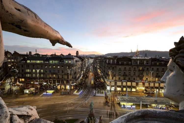 новость 27-03-2020 Отель в Швейцарии предлагает гостям новый пакет услуг