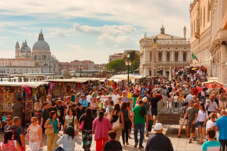 новость03-03-2020 Воздействие COVID-19 на туристический сектор Рима