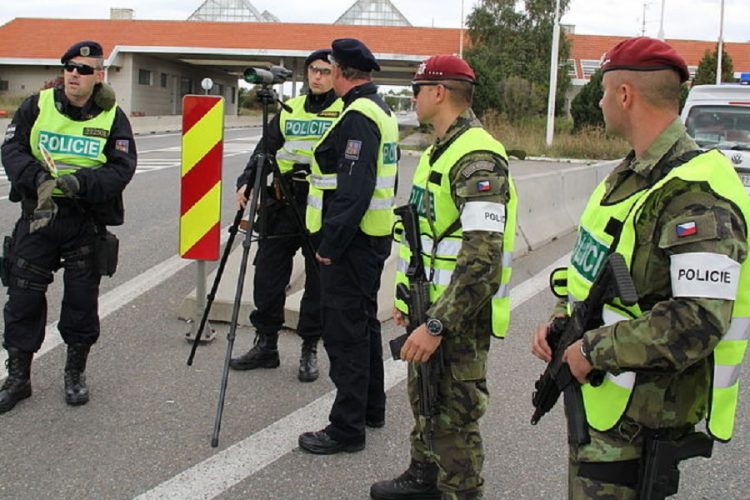 новость 12-03-2020 Чешская Республика закроет свои границы для путешественников