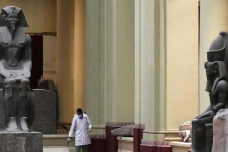 новость 24-03-2020 В Египетском музее Каира прошла дезинфекция залов.